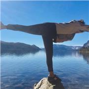 Clases de Hatha Yoga a domicilio. Avanzamos integral y gradualmente según las necesidades de cada uno